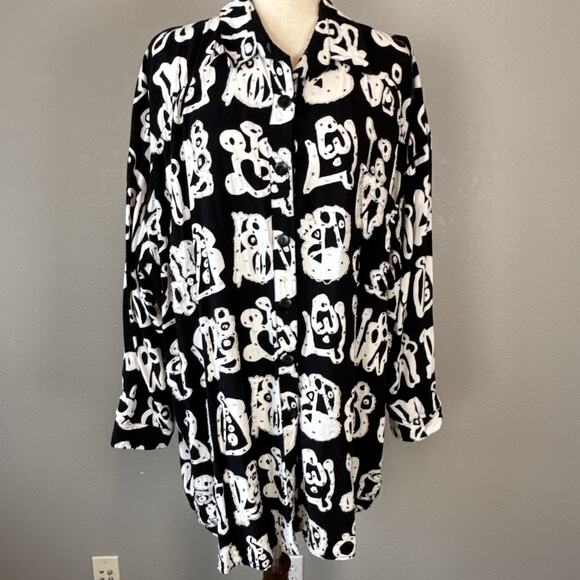 We Be Bop Women Button Tunic Black White Tribal Print Plus Size 2X Beaded Accent - Picture 2 of 8